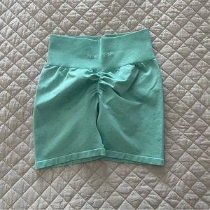 NVGTN Scrunch Shorts